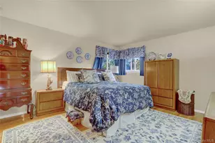 64 South St, East Hills, NY 11577 - Photo 15