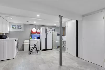 64 South Street, East Hills, NY 11577 - Photo 21