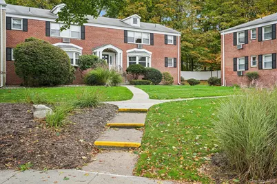 13 Lenox Court #910, Suffern, NY 10901 - Photo 5