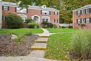 13 Lenox Ct, Suffern, NY 10901 - Photo 5