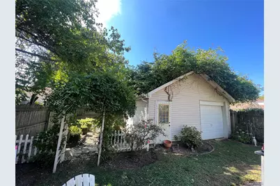 204 Howell Street, Bellmore, NY 11710 - Photo 13