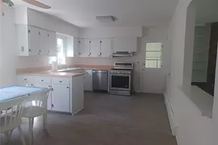 2 E Willow Tree Rd, Spring Valley, NY 10977 - Photo 3