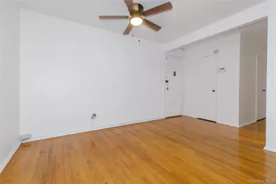 87-15 204th Street #B57, Hollis, NY 11423 - Photo 3