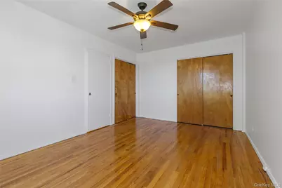 87-15 204th Street #B57, Hollis, NY 11423 - Photo 15