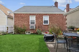 215 New Hyde Park Rd, New Hyde Park, NY 11040 - Photo 25