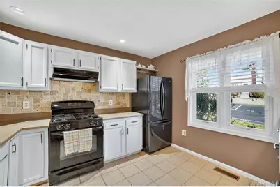 204 Mallard Way, Peekskill, NY 10566 - Photo 7