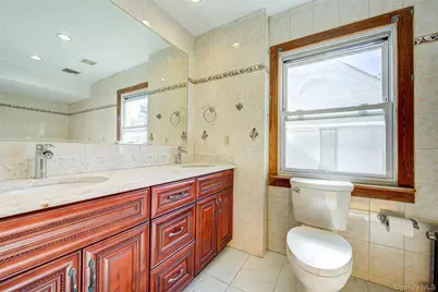 85-54 148th Street, Briarwood, NY 11435 - Photo 9