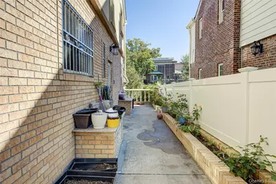 85-54 148th Street, Briarwood, NY 11435 - Photo 27