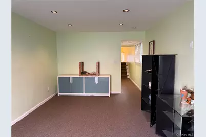 867 Sinclair Avenue, New York, NY 10309 - Photo 9