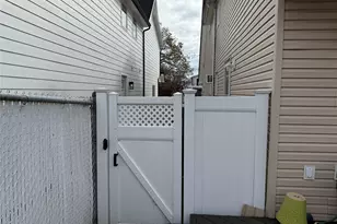 867 Sinclair Ave, New York, NY 10309 - Photo 13