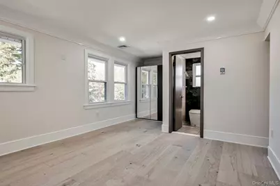 60 Long Drive, Hempstead, NY 11550 - Photo 31