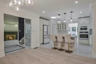 60 Long Dr, Hempstead, NY 11550 - Photo 13