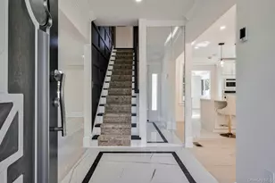 60 Long Dr, Hempstead, NY 11550 - Photo 7