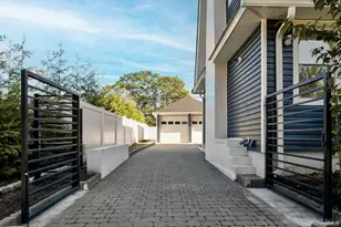 60 Long Dr, Hempstead, NY 11550 - Photo 3