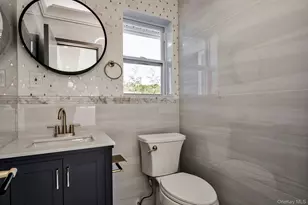 60 Long Dr, Hempstead, NY 11550 - Photo 23