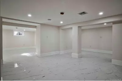 60 Long Drive, Hempstead, NY 11550 - Photo 43