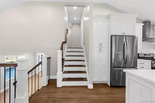 98 Soundview Dr, Port Jefferson, NY 11777 - Photo 15