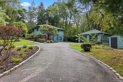 17 Bluebird Lane, Huntington, NY 11743 - Photo 3