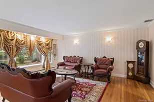 17 Bluebird Ln, Huntington, NY 11743 - Photo 23