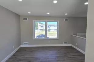 1902 Race Ave, Medford, NY 11763 - Photo 7