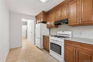 3766 Bronxwood Ave, Bronx, NY 10469 - Photo 11