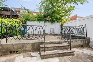 248 Throggs Neck Blvd, Bronx, NY 10465 - Photo 27