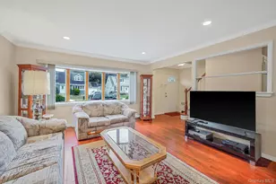 166 N Oak St, Massapequa, NY 11758 - Photo 11