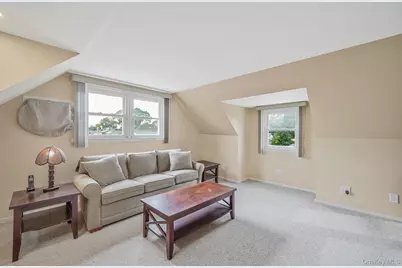 166 N Oak Street, Massapequa, NY 11758 - Photo 21