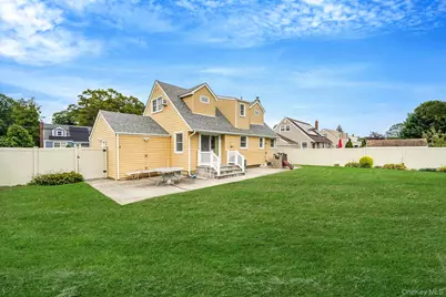 166 N Oak Street, Massapequa, NY 11758 - Photo 7