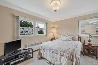 166 N Oak Street, Massapequa, NY 11758 - Photo 23