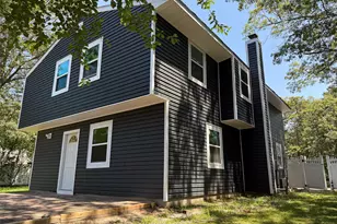 64 Chestnut St, Coram, NY 11727 - Photo 7