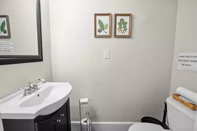 62 Waller Avenue, White Plains, NY 10605 - Photo 21