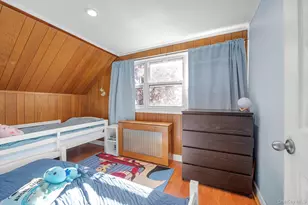 5 Avon Rd, New Hyde Park, NY 11040 - Photo 13