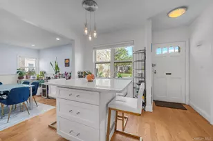 5 Avon Rd, New Hyde Park, NY 11040 - Photo 7