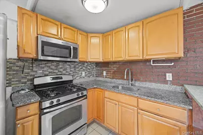 3607 Irwin Avenue, Bronx, NY 10463 - Photo 5