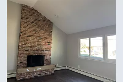 39B Norwood Road #Right, Port Washington, NY 11050 - Photo 3