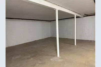 39B Norwood Road #Right, Port Washington, NY 11050 - Photo 15