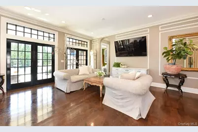 1974 Monroe Avenue, North Bellmore, NY 11710 - Photo 11