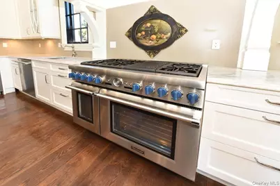 1974 Monroe Avenue, North Bellmore, NY 11710 - Photo 19