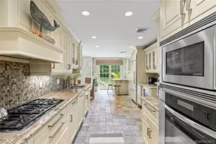 336 Bay Ave, Huntington, NY 11743 - Photo 13