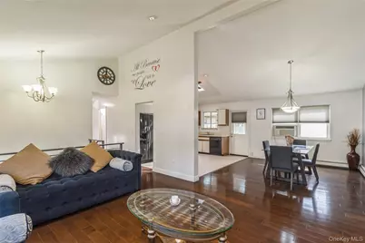 4 Monarch Avenue, Selden, NY 11784 - Photo 7