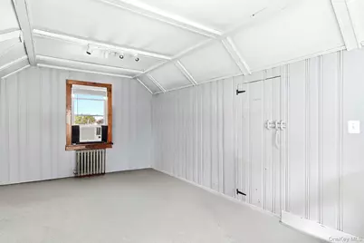 142 Rocklyn Avenue, Lynbrook, NY 11563 - Photo 21