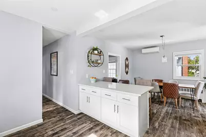 142 Rocklyn Avenue, Lynbrook, NY 11563 - Photo 7