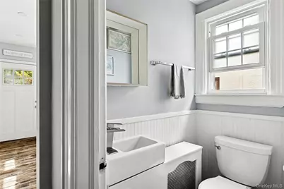 142 Rocklyn Avenue, Lynbrook, NY 11563 - Photo 15