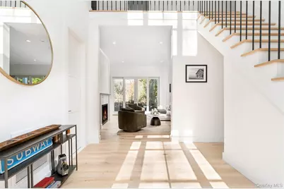 37 Peconic Bay, Southampton, NY 11968 - Photo 17