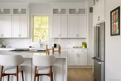 37 Peconic Bay, Southampton, NY 11968 - Photo 7