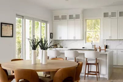 37 Peconic Bay, Southampton, NY 11968 - Photo 9