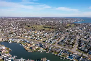 5 Huron Ave, Massapequa, NY 11758 - Photo 31