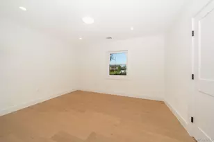 5 Huron Ave, Massapequa, NY 11758 - Photo 17