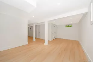 5 Huron Ave, Massapequa, NY 11758 - Photo 23